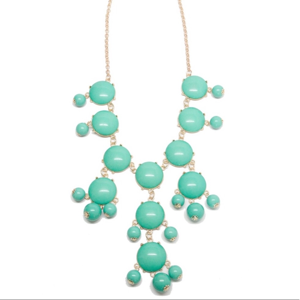 💚 MINT BUBBLE NECKLACE!!